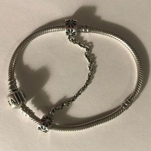 Bundle NEW Pandora 7” Bracelet +Daisy Safety Chain